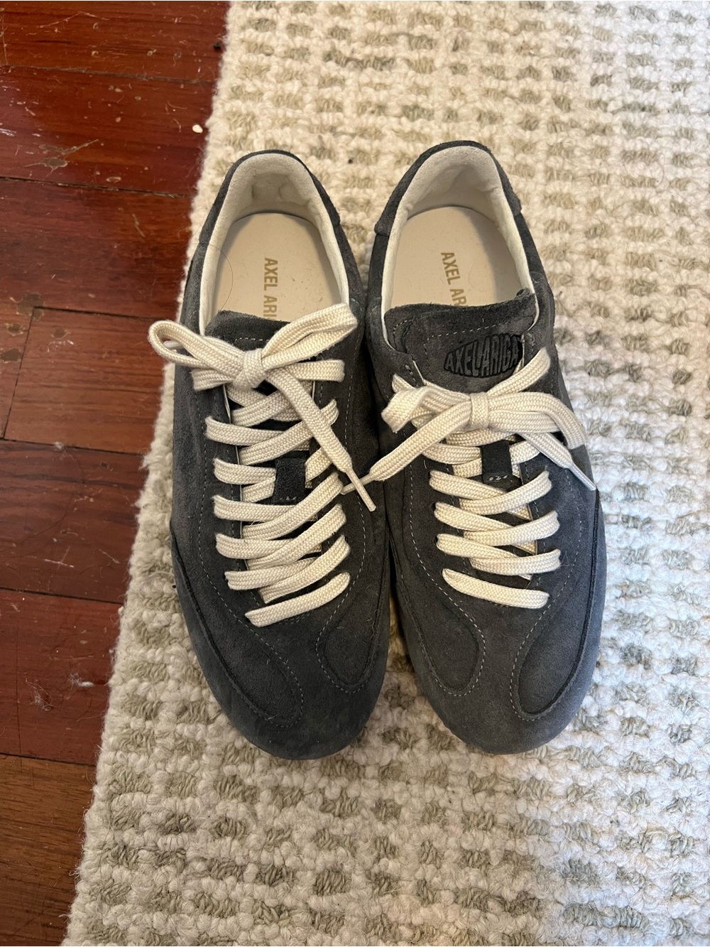 NWOT Axel Arigato Gray “Daze Runner” Low-Top Sneakers